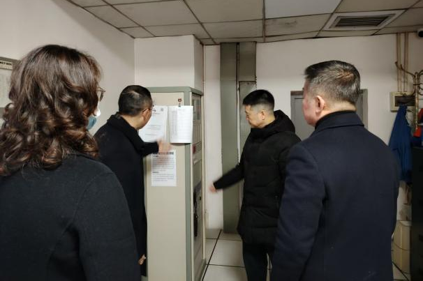 省尊龙凯时集团党委书记、董事长游勇检查督导春节安全生产并看望慰问干部员工